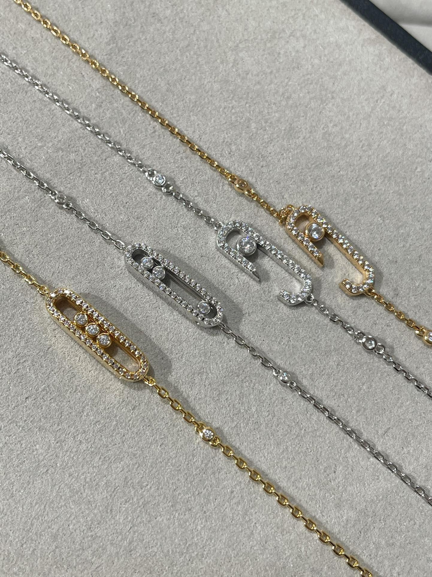 [LUXE JEWELRY]BABY MOVE DIAMOND BRACELET
