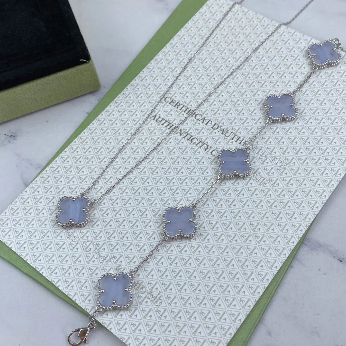 [LUXE JEWELRY] CLOVER 5 MOTIF PURPLE CHALCEDONY BRACELET COLLECTION