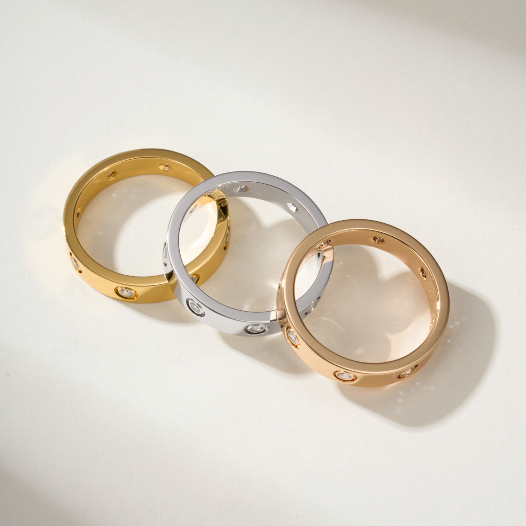 [LUXE JEWELRY] LOVE 4MM 8 DIAMOND RING