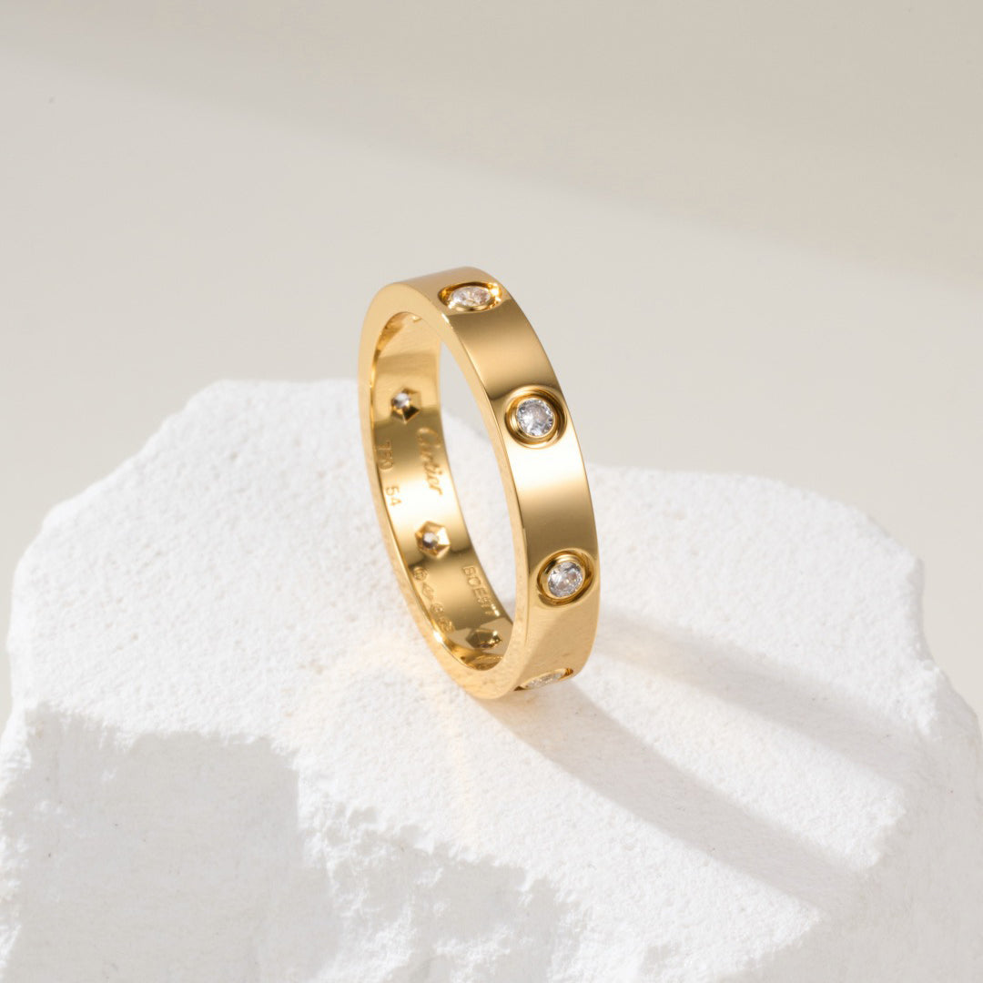 [LUXE JEWELRY] LOVE 4MM 8 DIAMOND RING