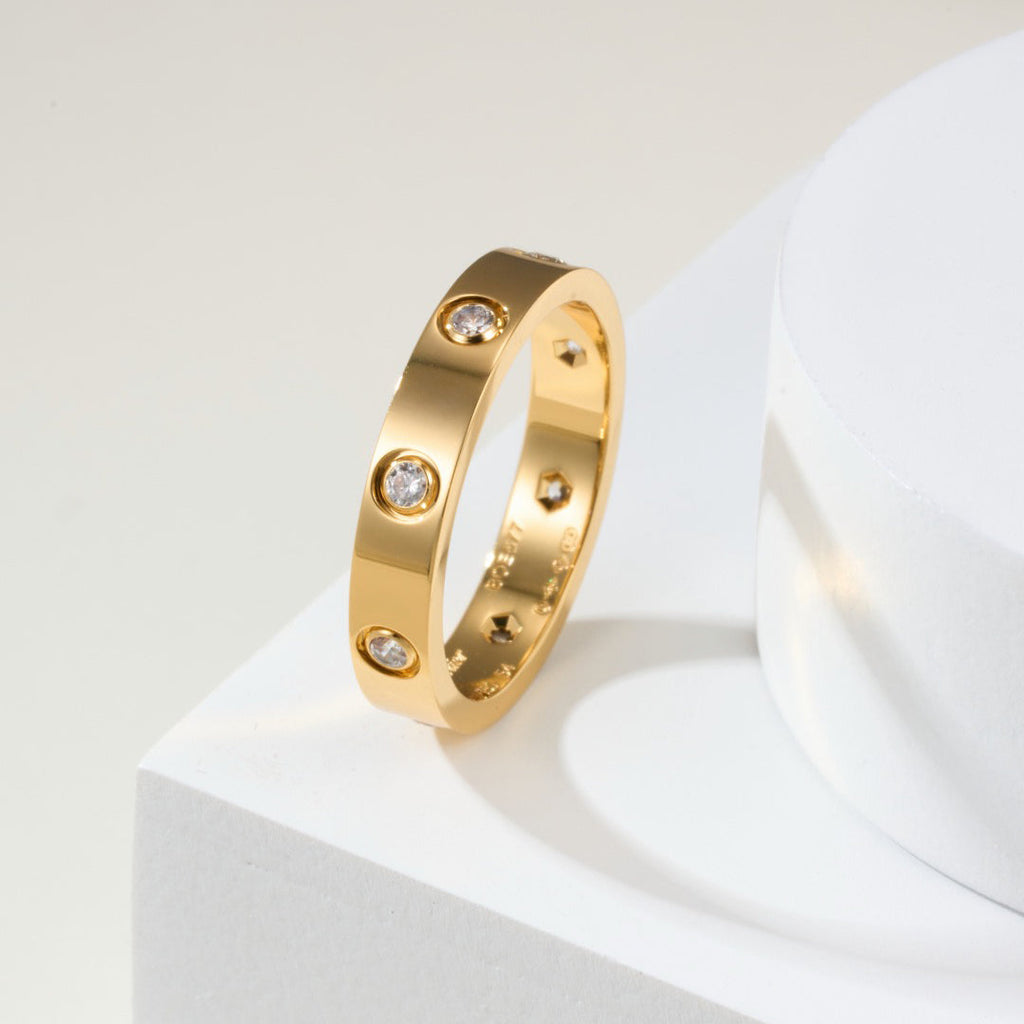 [LUXE JEWELRY] LOVE 4MM 8 DIAMOND RING