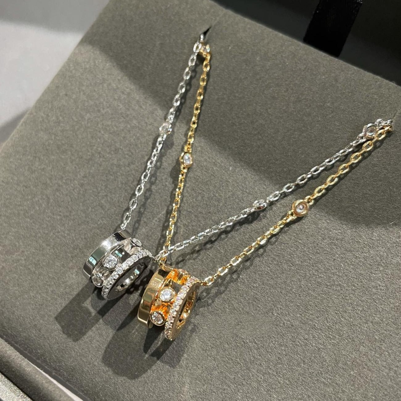 [LUXE JEWELRY]CHAIN MOVE ROMANE PEDAND NECKLACE